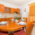 With Parking Space Biograd Na Moru, Biograd - 11327 Apartamento *