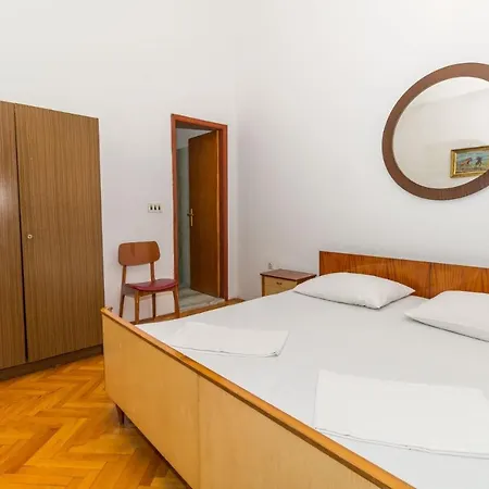 With Parking Space Biograd Na Moru, Biograd - 11327 アパート *