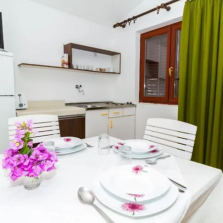 With Parking Space Biograd Na Moru, Biograd - 11327 Apartman *