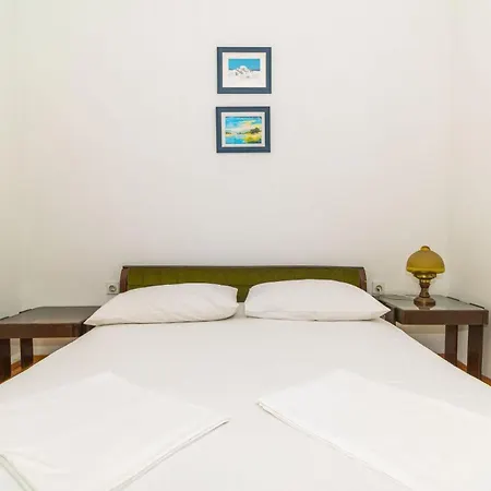 With Parking Space Biograd Na Moru, Biograd - 11327 アパート *