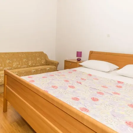 アパート With Parking Space Biograd Na Moru, Biograd - 11327 ビオグラード・ナ・モル