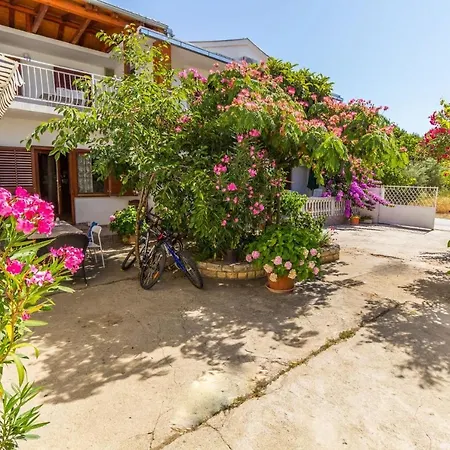 With Parking Space Biograd Na Moru, Biograd - 11327 * ביוגראד נה מורו