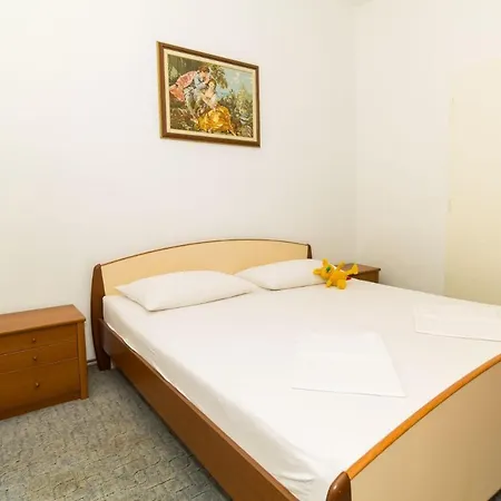 דירה With Parking Space Biograd Na Moru, Biograd - 11327 ביוגראד נה מורו